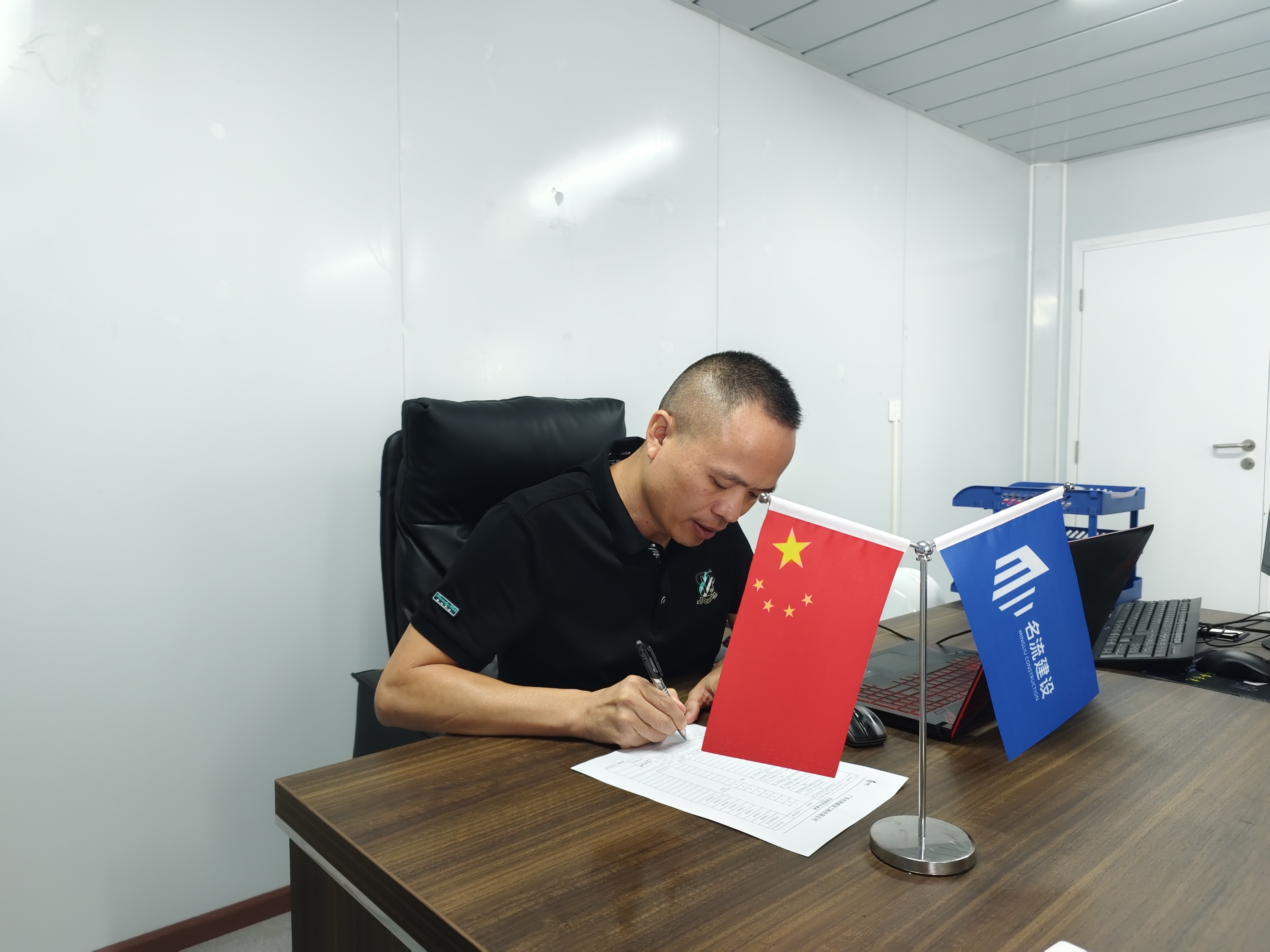 以匠心守初心，以責任赴征程——名流建設優秀員工風采錄